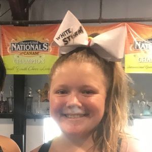 Meet your Posher, Claire